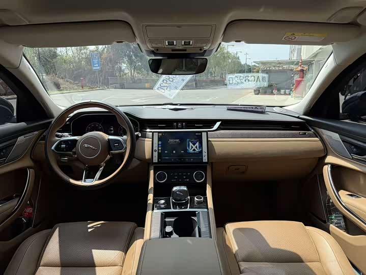 Jaguar XFL 2024 2.0 T P 250 2 WD — фото 7