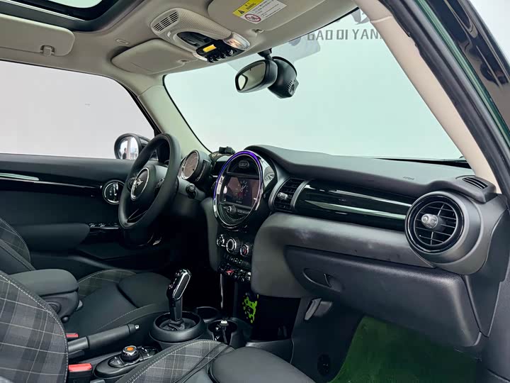 MINI Hatch — фото 14