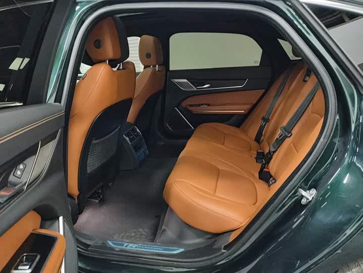 Jaguar XFL 2022 XFL 2.0 T P 250 2 WD — фото 11