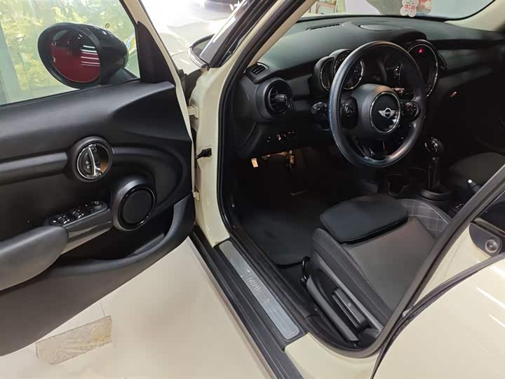 MINI Hatch — фото 13