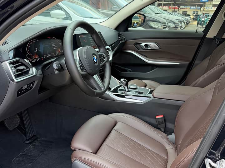 BMW 3 Series 320Li M спортпакет — фото 3