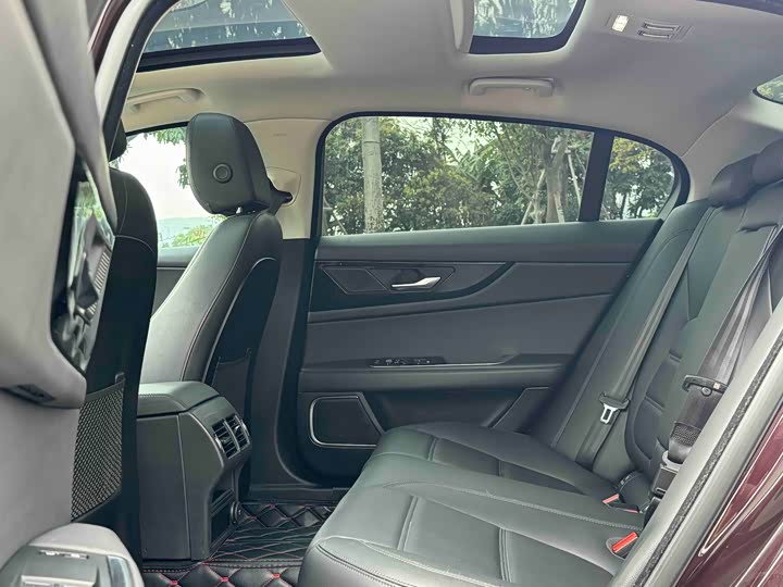 Jaguar XEL 2021 2.0 T 250 PS R-DYNAMIC SE — фото 11