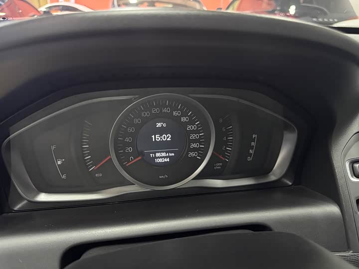 Volvo XC60 2015 T 5 — фото 14