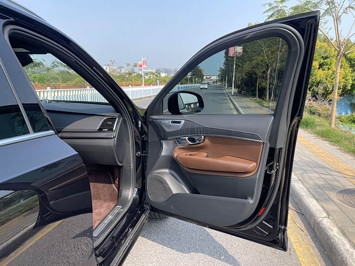 Volvo XC90 Hybrid 2022 E Hybrid T 8 7 — фото 11