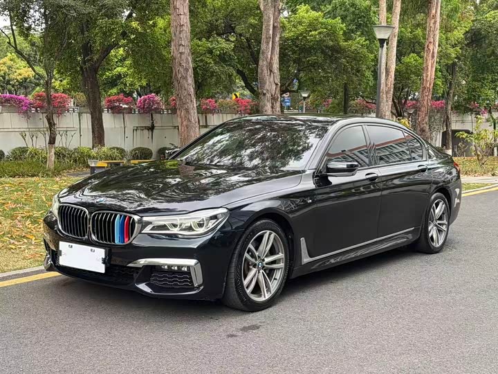 BMW 7 Series 730Li премиум M спортпакет — фото 2