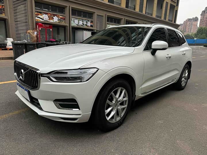 Volvo XC 60 2018 T 5 4 WD