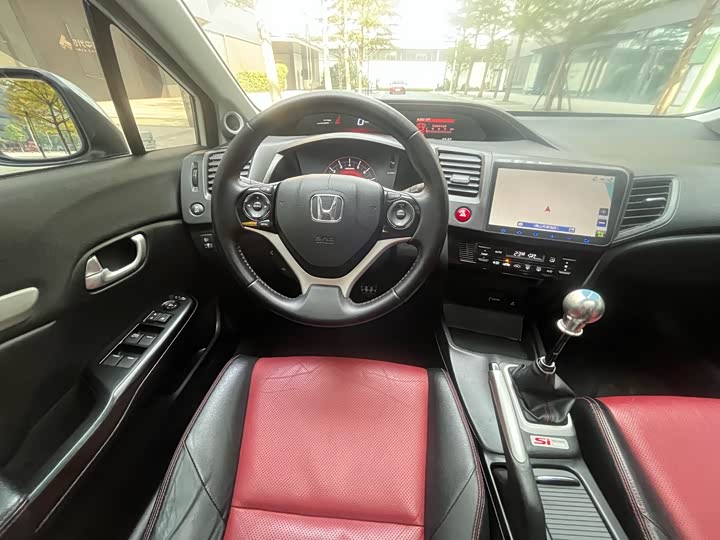 Honda Civic — фото 30
