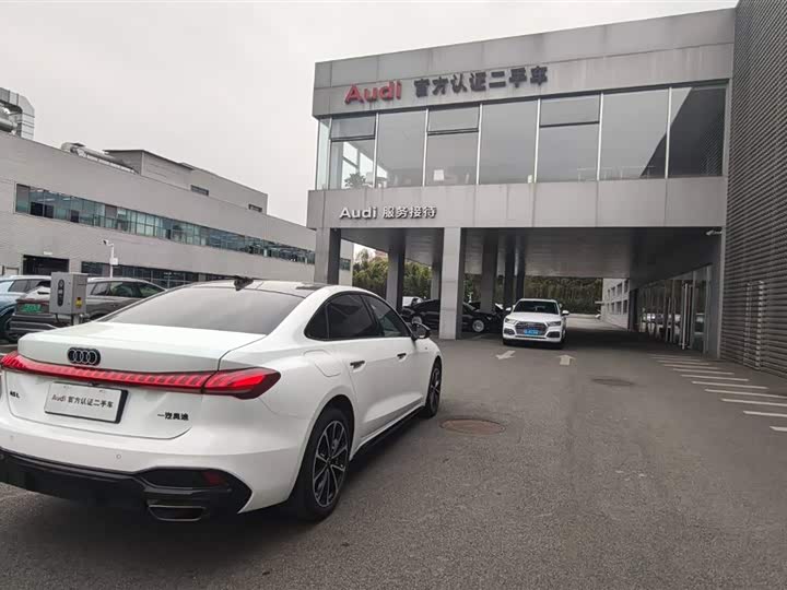 Audi A5L 2026 2.0 T Plus — фото 4