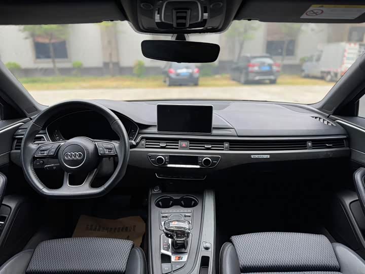 Audi A4L 2019 45 TFSI quattro Sport VI — фото 6