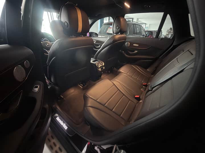 Mercedes-Benz GLC 2022 GLC 300 L 4 MATIC — фото 5