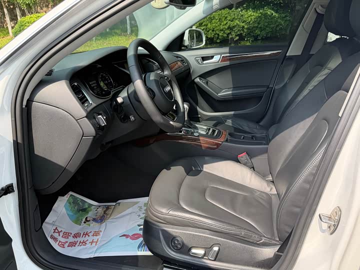 Audi A4L 2016 35 TFSI S line Comfort — фото 5