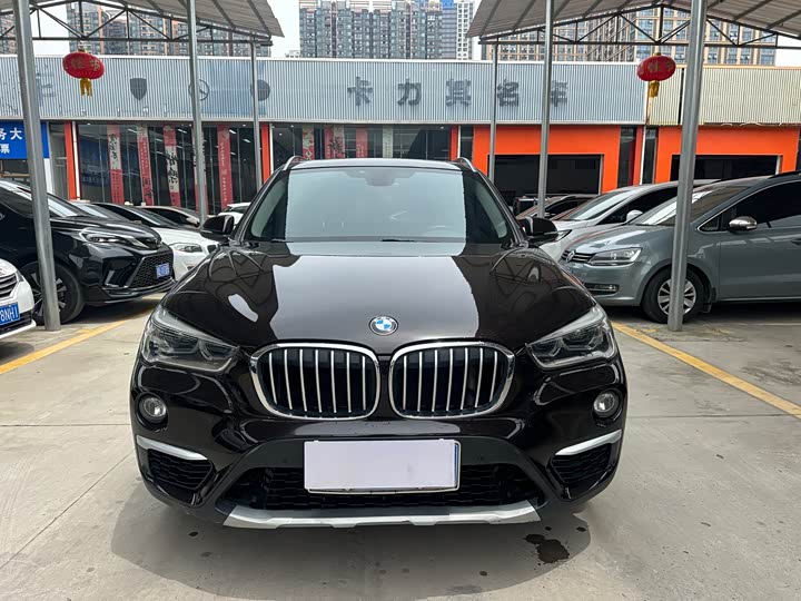 BMW X1 2016 s Drive 18 Li Luxury — фото 3