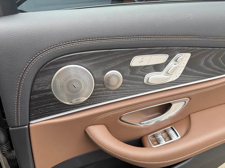 Mercedes-Benz E-Class 2022 E 300 L Luxury — фото 13