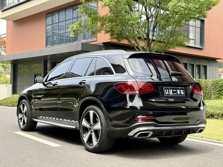 Mercedes-Benz GLC 2022 GLC 300 L 4 MATIC — фото 3