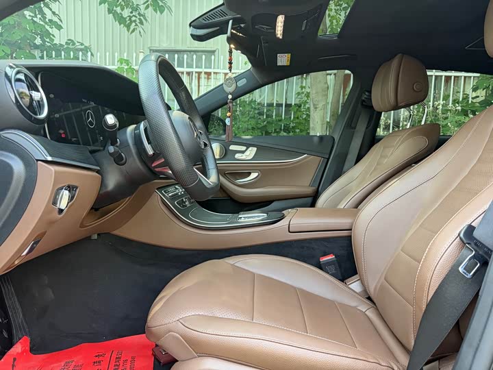Mercedes-Benz E-Class 2023 E 300 L Luxury — фото 5