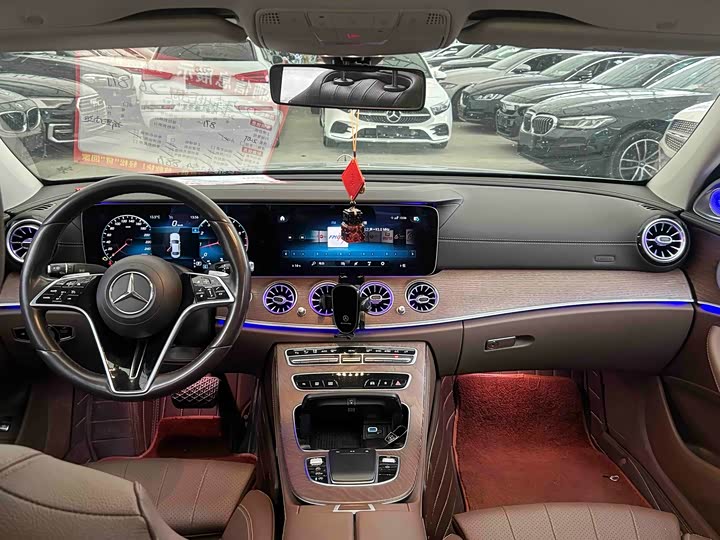 Mercedes-Benz E-Class 2022 E 300 L — фото 6