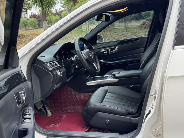 Mercedes-Benz E-Class 2015 E 260 L Sport — фото 8