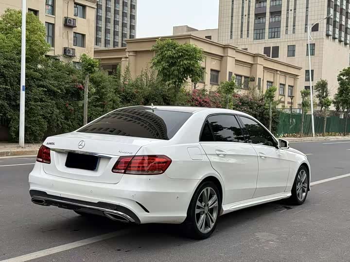 Mercedes-Benz E-Class 2015 E 260 L Sport — фото 4