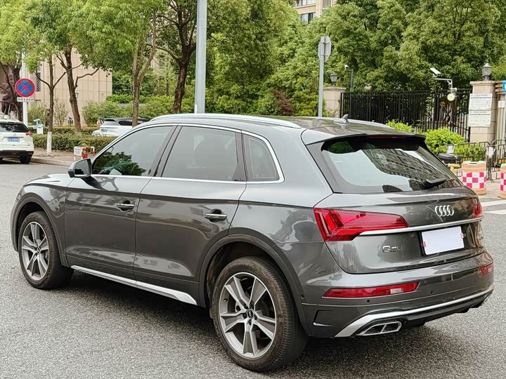 Audi Q5L 2022 45 T — фото 5