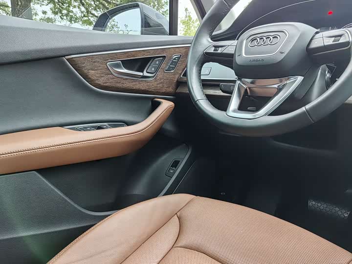 Audi Q7 2024 45 TFSI quattro S line Sport — фото 30