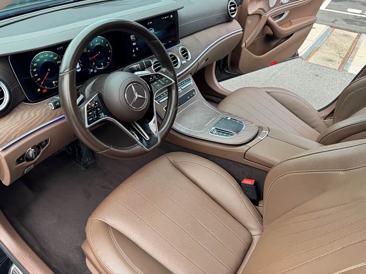 Mercedes-Benz E-Class E 300 L люкс — фото 7