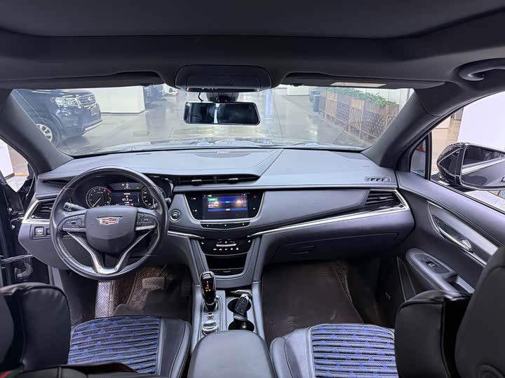 Cadillac XT6 2021 28 T 4 WD — фото 5