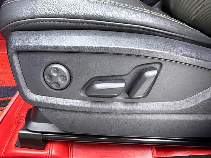 Audi Q5L 2020 40 TFSI — фото 22