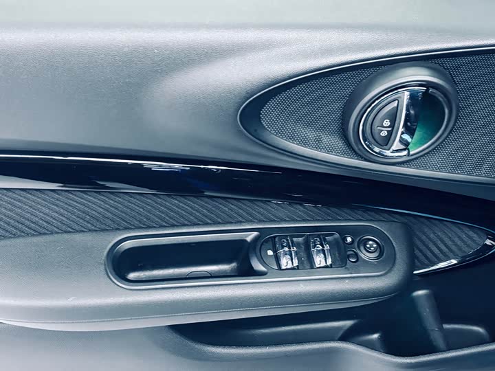 MINI Clubman — фото 16