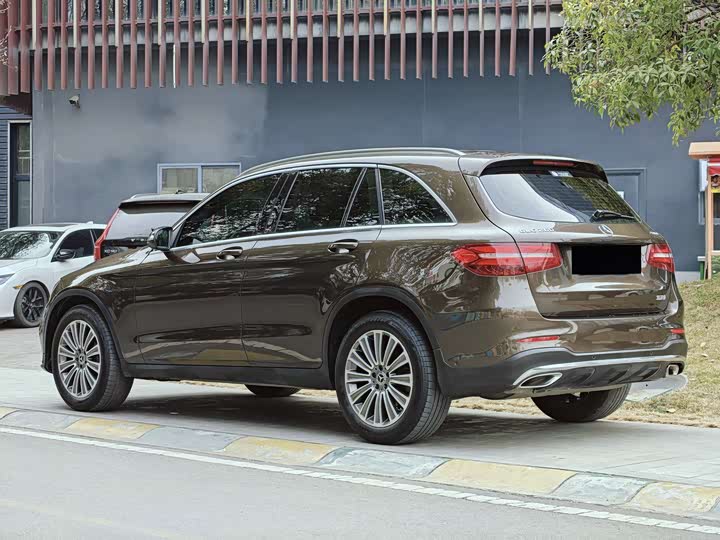 Mercedes-Benz GLC 2017 GLC 260 4 MATIC — фото 3