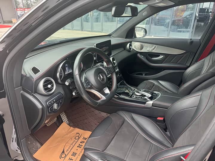 Mercedes-Benz GLC 2017 AMG GLC 43 4 MATIC — фото 8