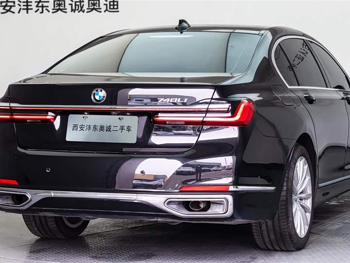 BMW 7-Series 2021 730 Li — фото 23