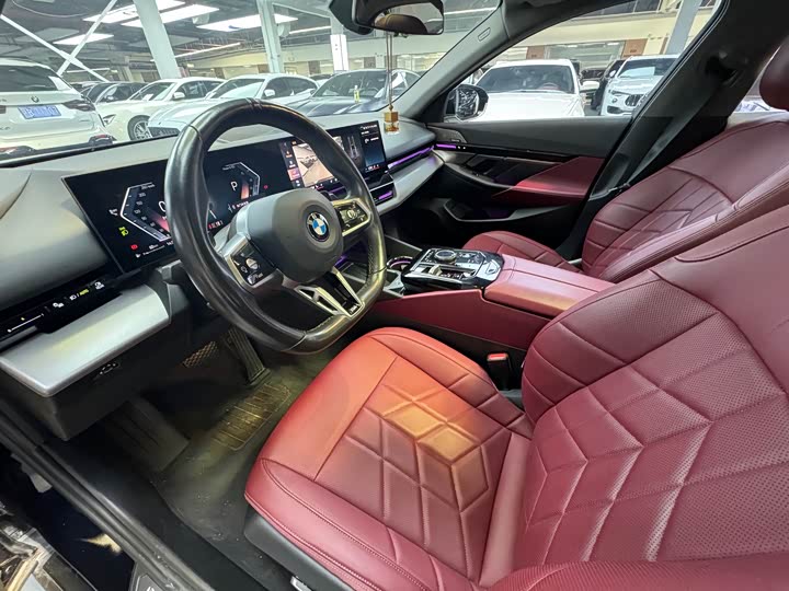 BMW 5 Series 525Li люкс-пакет — фото 4