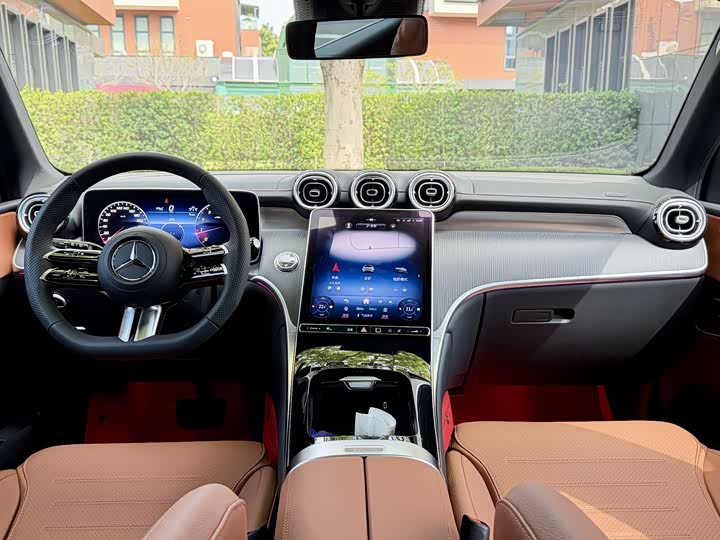Mercedes-Benz GLC 2023 GLC 260 L 4 MATIC Luxury 7 — фото 11
