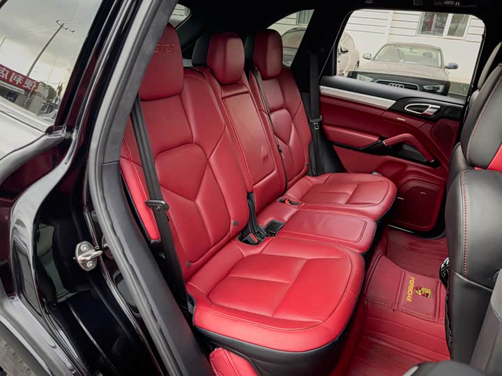 Porsche Cayenne 2016 Cayenne GTS 3.6 T — фото 22