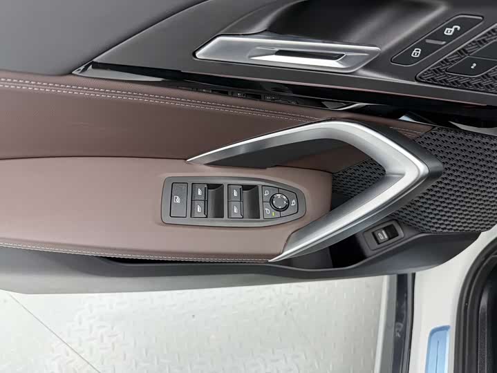 BMW X1 2023 s Drive 20 Li X — фото 17