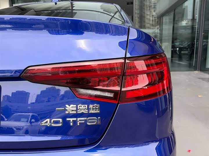 Audi A4L 2019 40 TFSI VI — фото 15