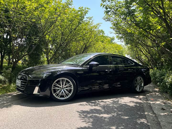 Audi A7L 2022 55 TFSI quattro S-line — фото 1