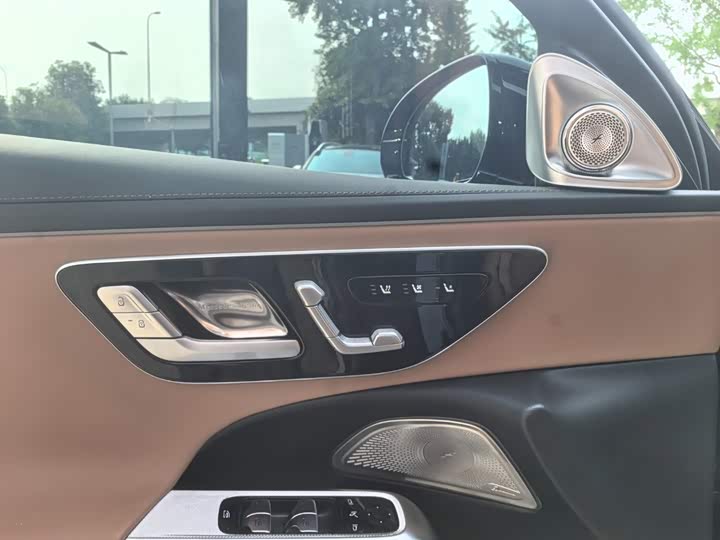 Mercedes-Benz E-Class рестайлинг E 260 L — фото 10