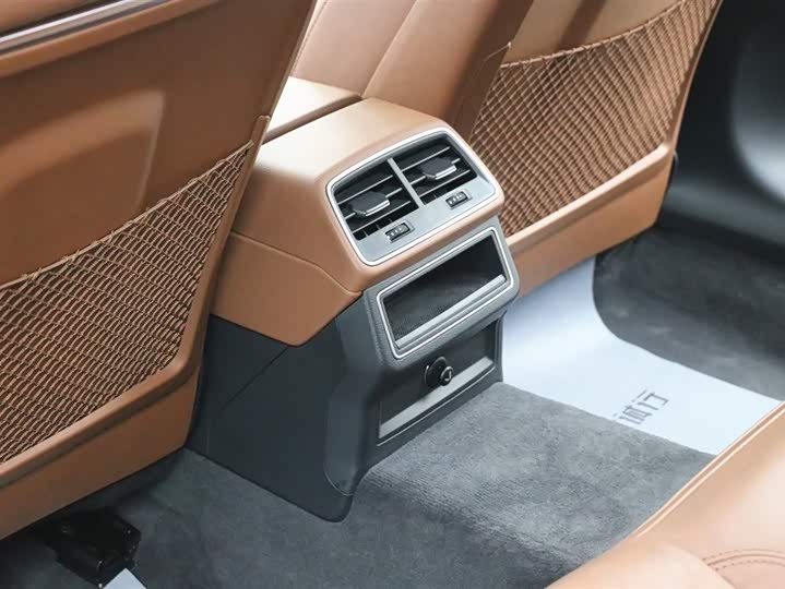 Audi A6L 2021 40 TFSI — фото 20