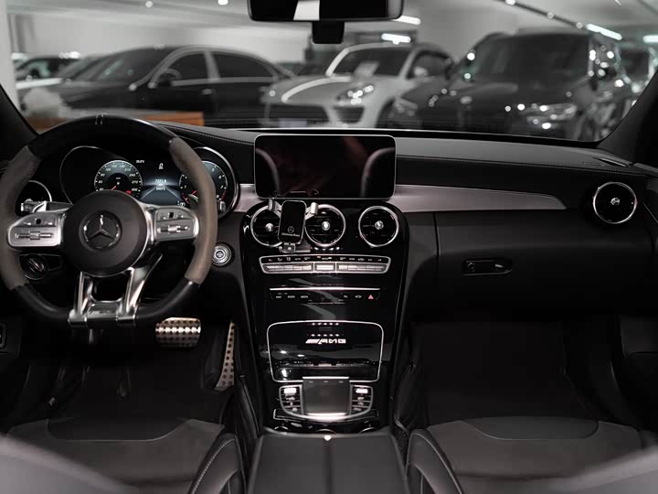 Mercedes-Benz C-Class 2019 AMG C 63 — фото 16