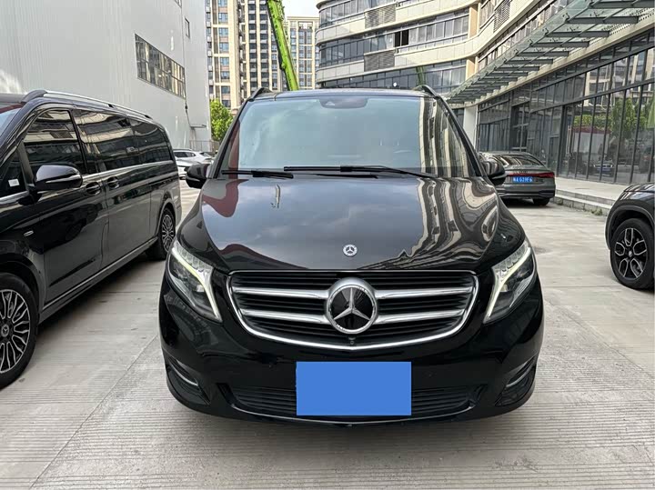 Mercedes-Benz V-Class 2017 V 260 L — фото 2