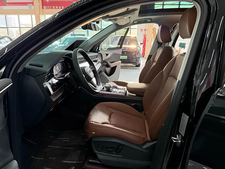 Audi Q7 2023 45 TFSI quattro S line Sport — фото 7