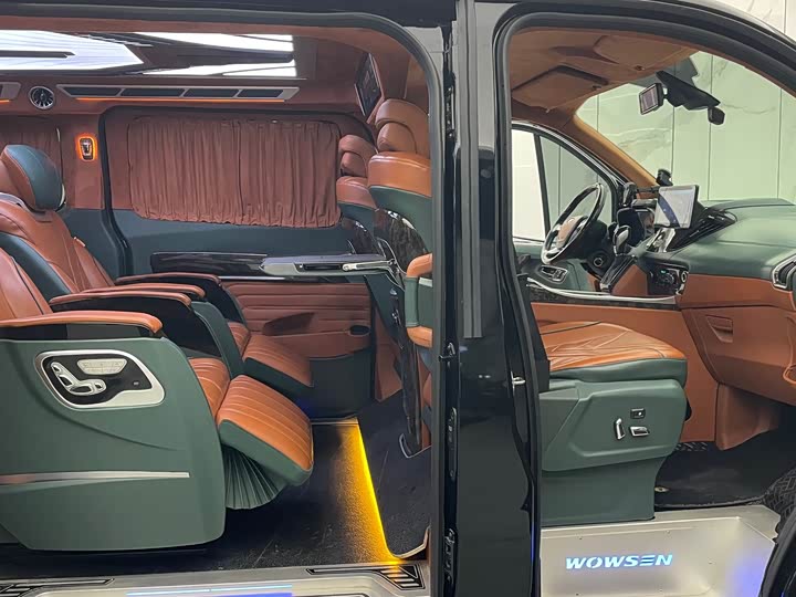 Ford Tourneo — фото 20