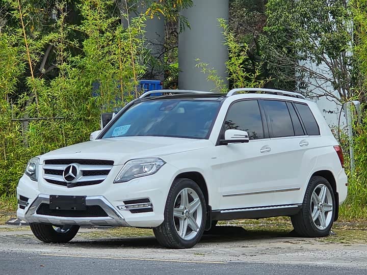 Mercedes-Benz GLK-Class 2015 GLK 300 4 MATIC Luxury — фото 1