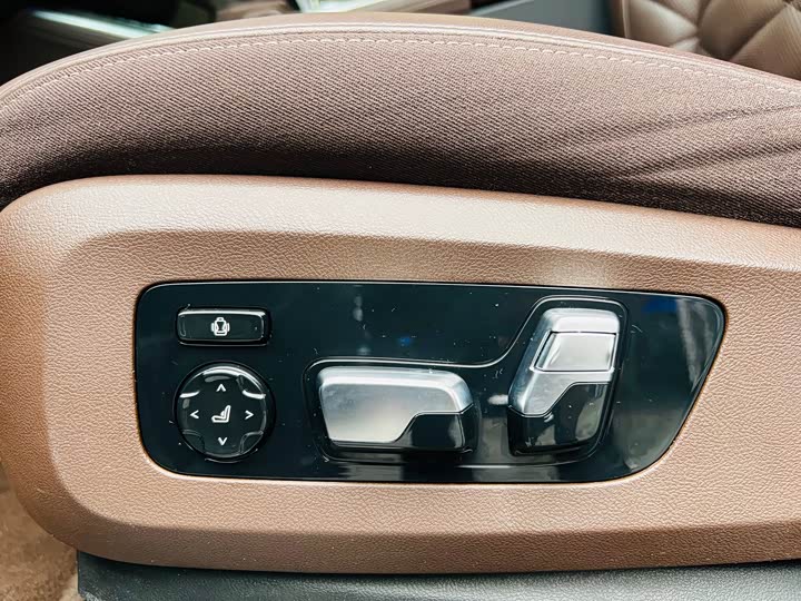 BMW X5 2022 x Drive 40 Li M — фото 23