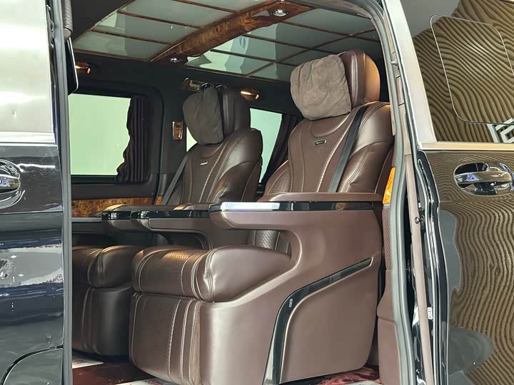 Mercedes-Benz V-Class 2021 V 260 — фото 8