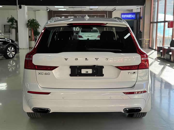 Volvo XC60 2019 T 5 4 WD VI — фото 7