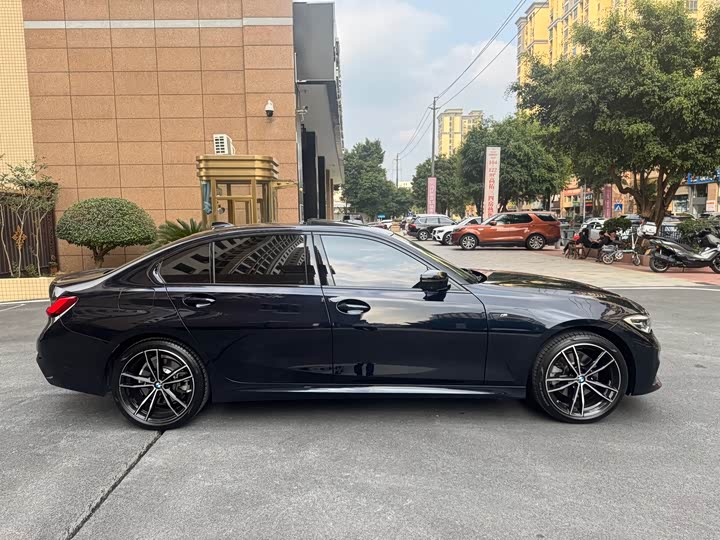 BMW 3-Series 2021 330 Li x Drive M — фото 5