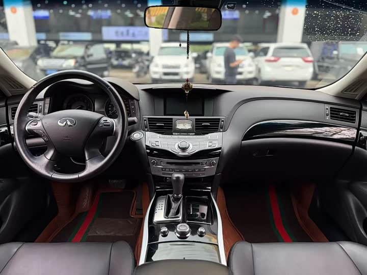 Infiniti Q70 2019 Q 70 L 2.0 T — фото 5