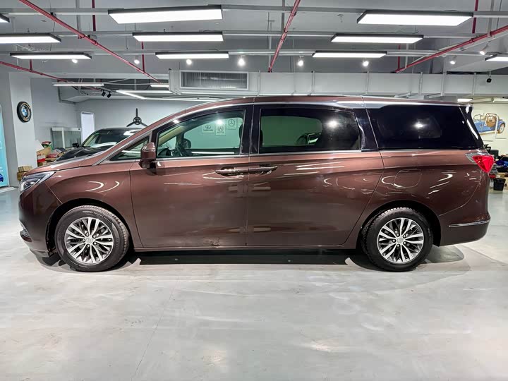Buick GL8 ES 28T флагман V — фото 4